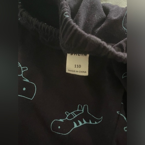 Shein Toddler Short - Picture 2 of 3